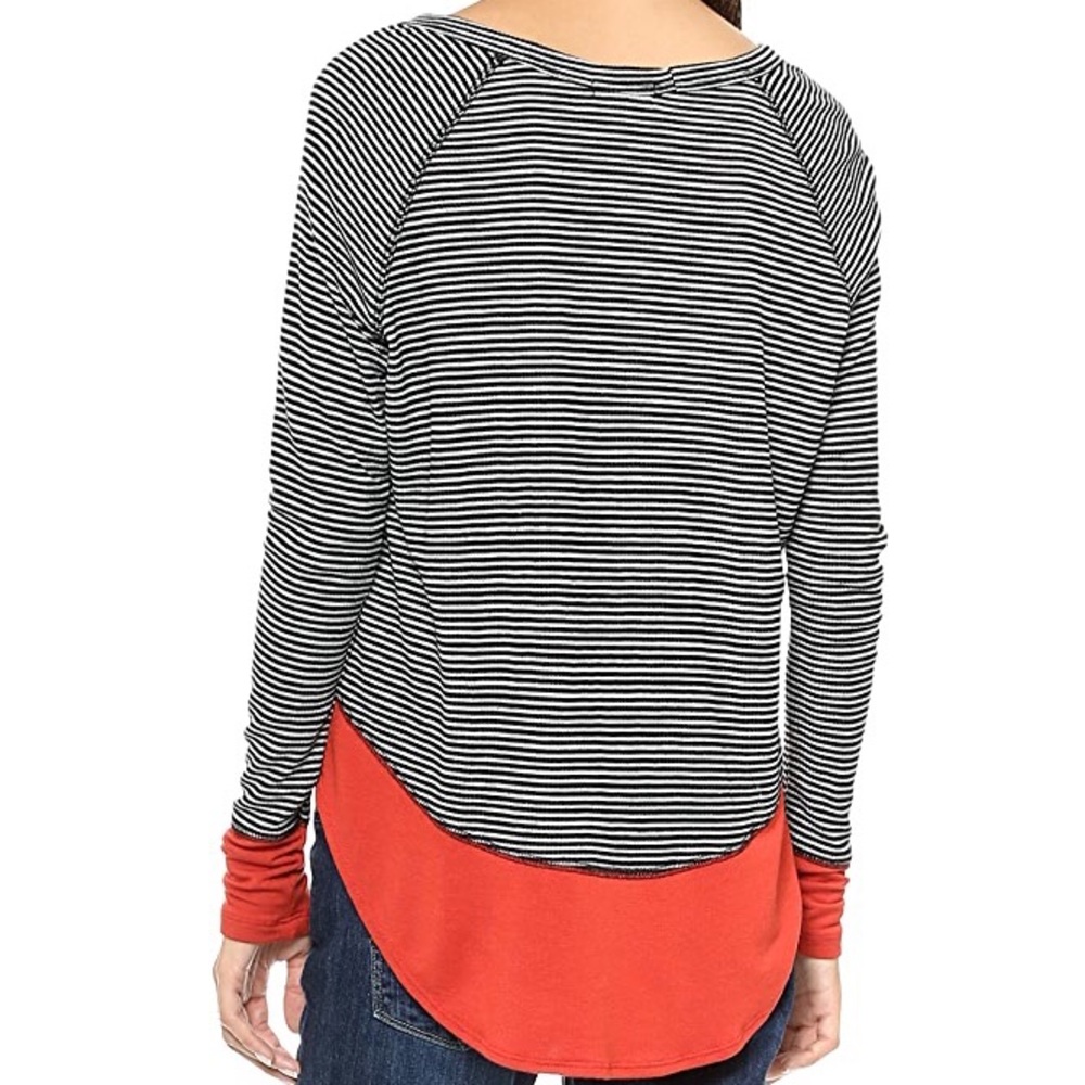 LNA Fallbrook Ribbed Jersey Tee Contrast Hem - Picture 3 of 9